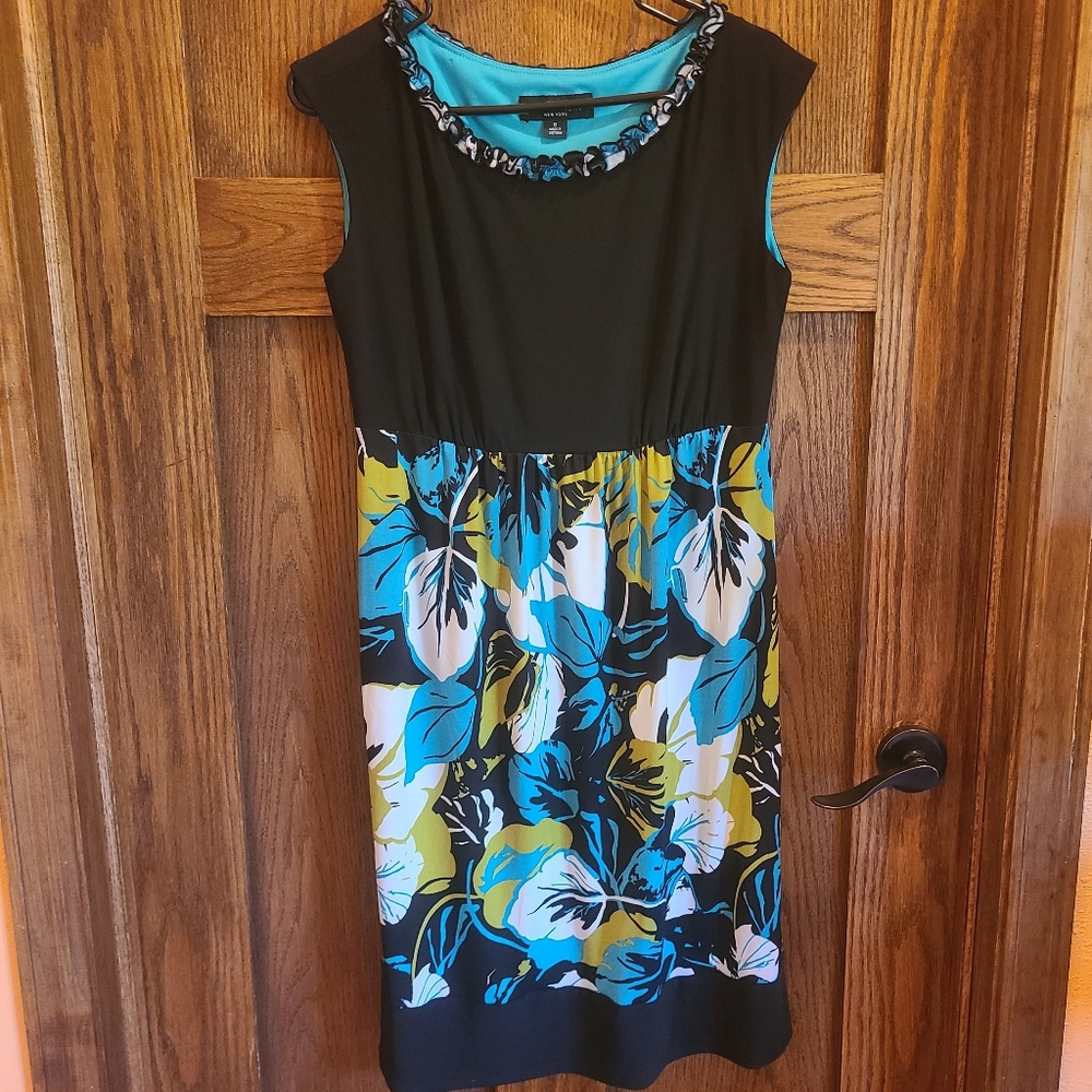 Perceptions New York Sleeveless Tropical Dress